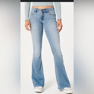 Hollister low rise flare jeans (size 000S)